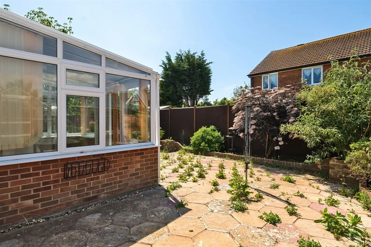 Large Acres, Selsey, PO20, photo 16