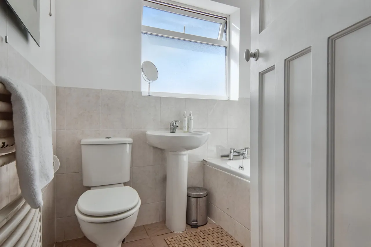 Holyhead Road, Coventry, CV5, photo 10