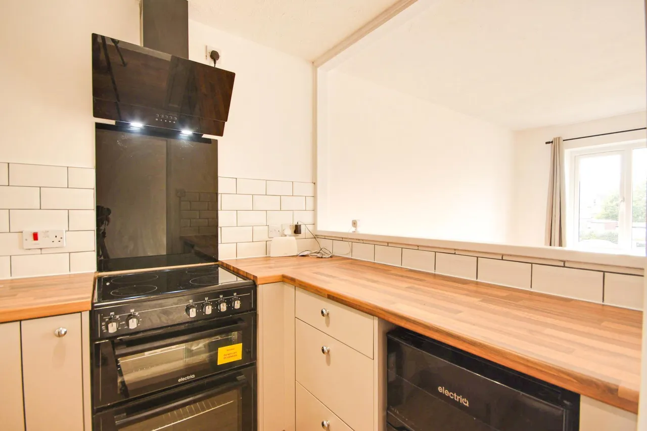 Chequers Road, Barton, Gloucester, GL4, photo 4