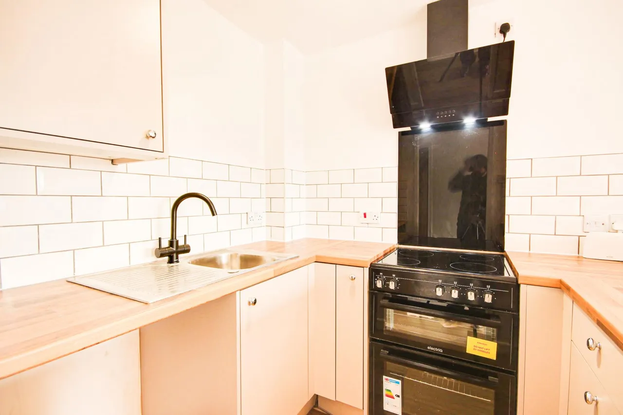 Chequers Road, Barton, Gloucester, GL4, photo 3