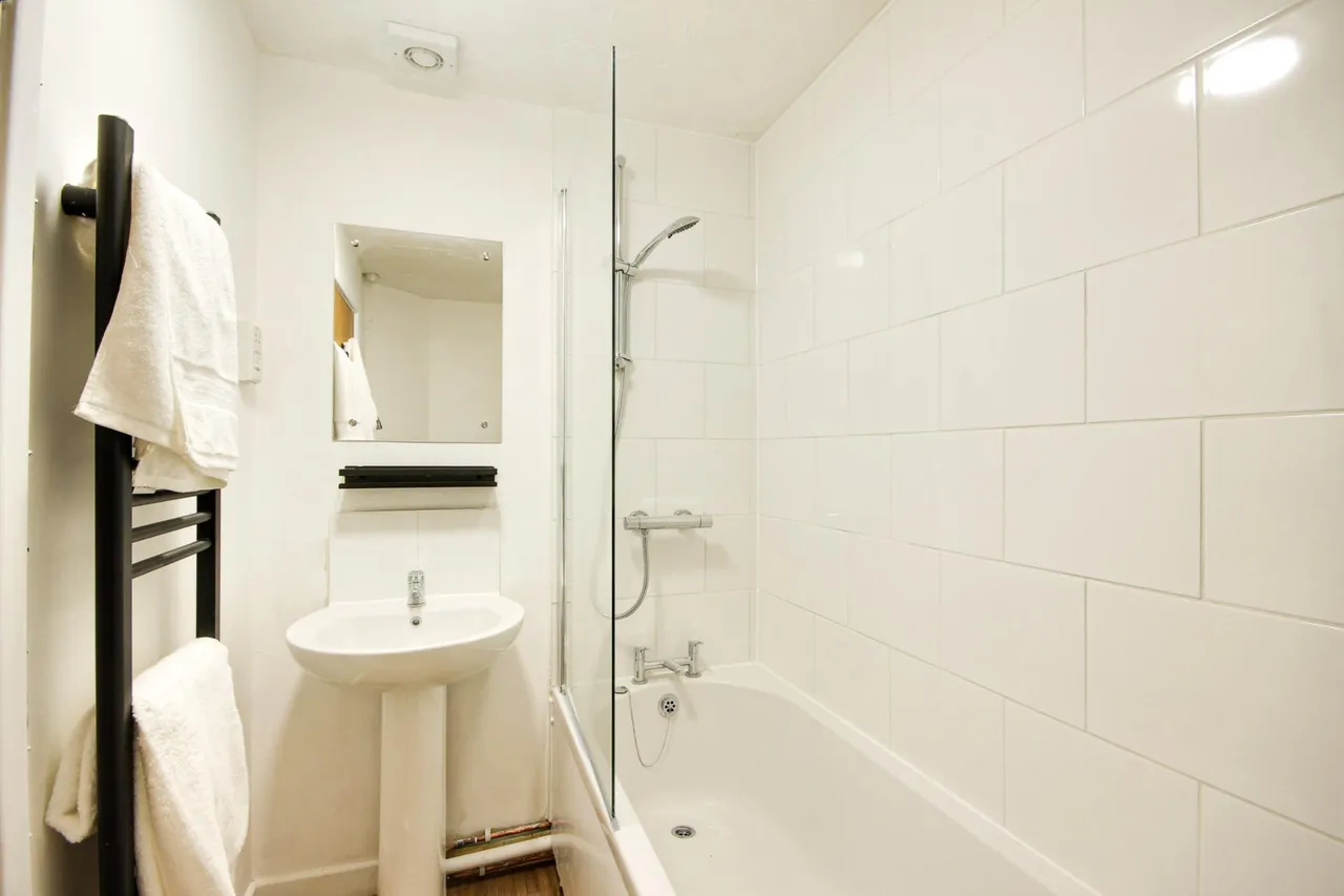Chequers Road, Barton, Gloucester, GL4, photo 7