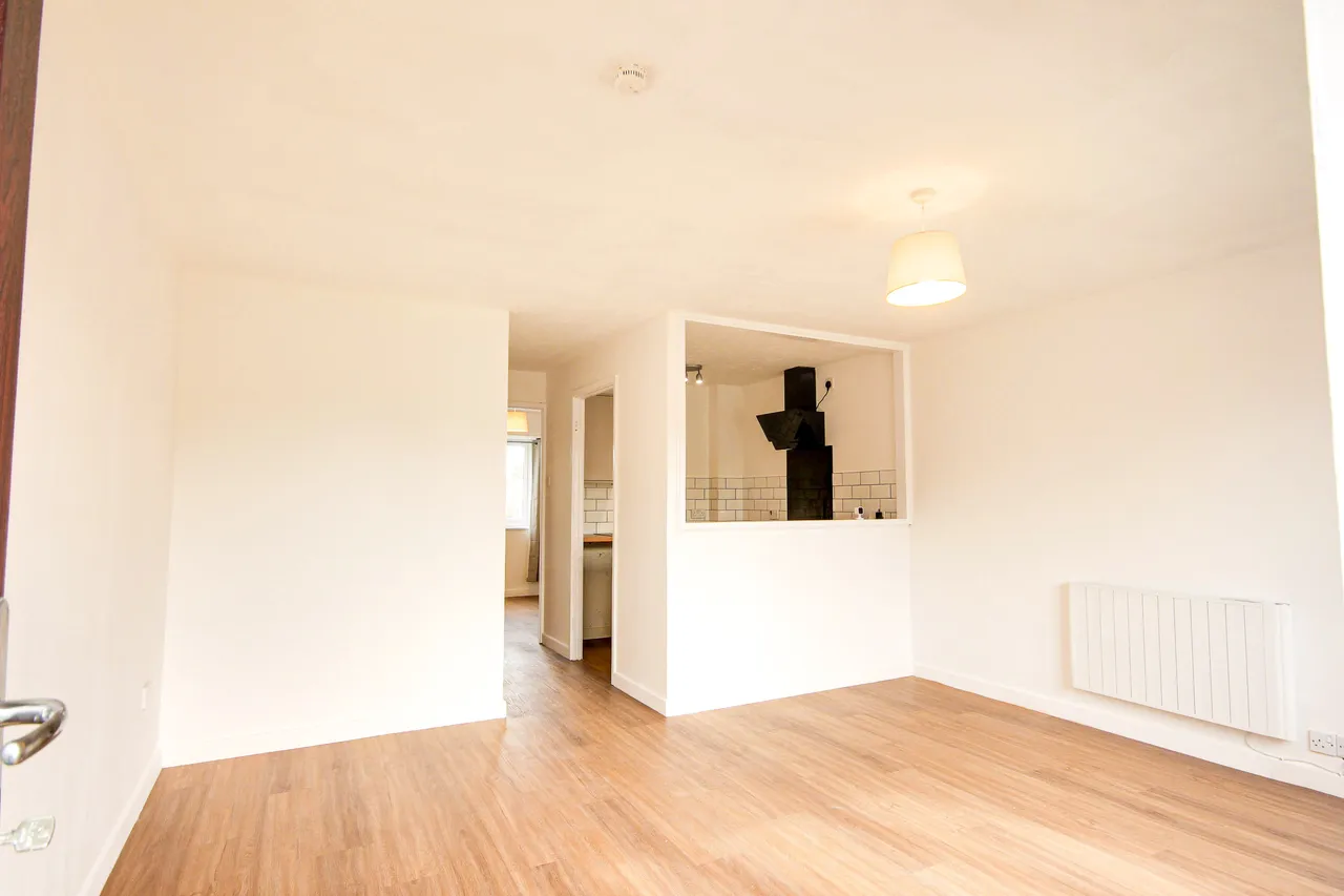 1 bed flat to rent — Chequers Road, Barton, Gloucester, GL4