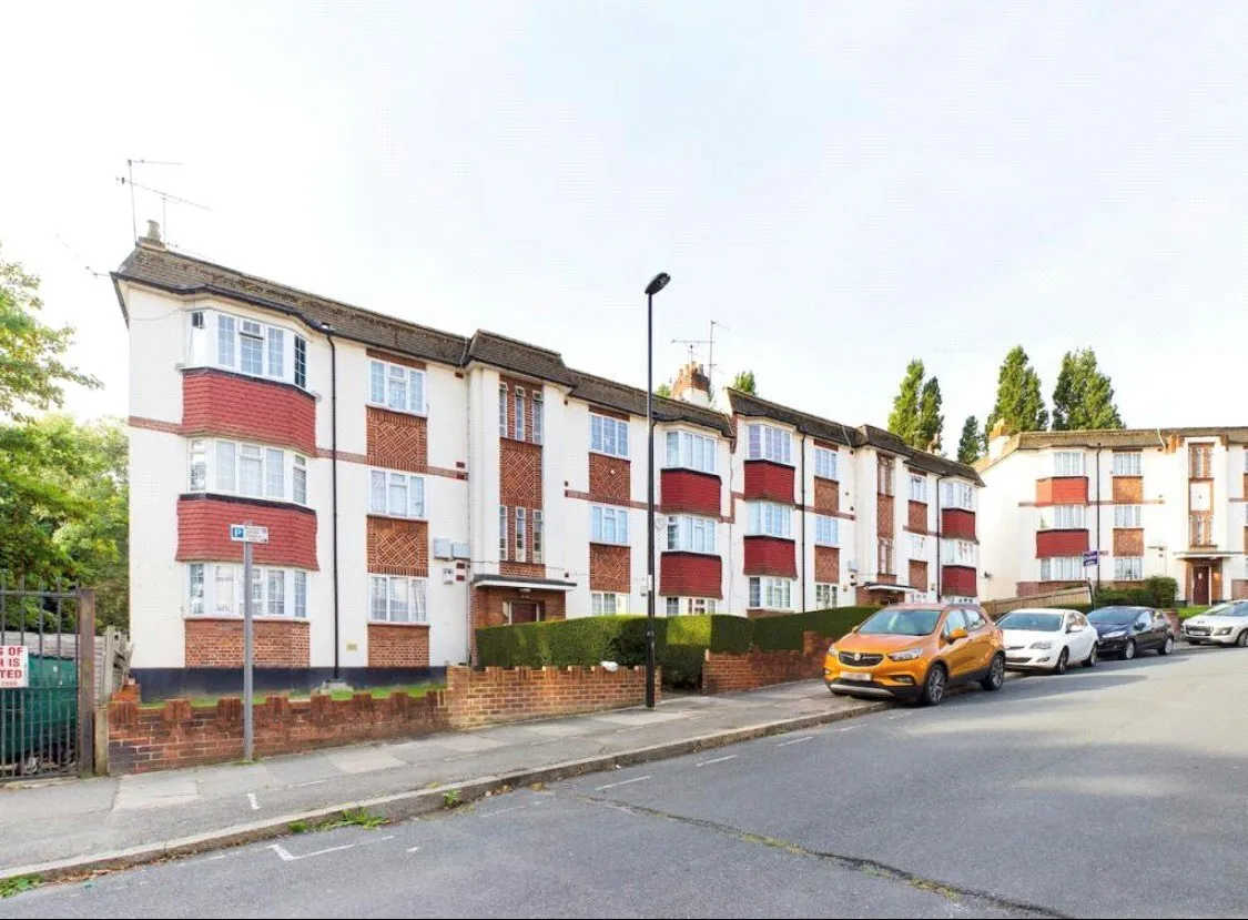 Amblecote Road, London, SE12, photo 2