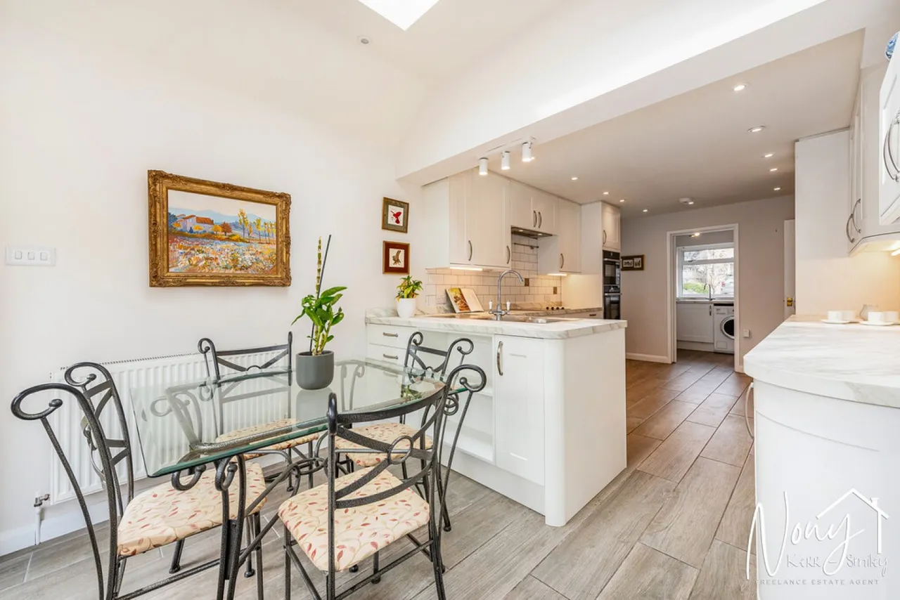 Ruffield Close, Winchester, photo 3