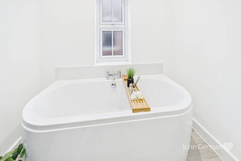 Holly Road, Uttoxeter, photo 16