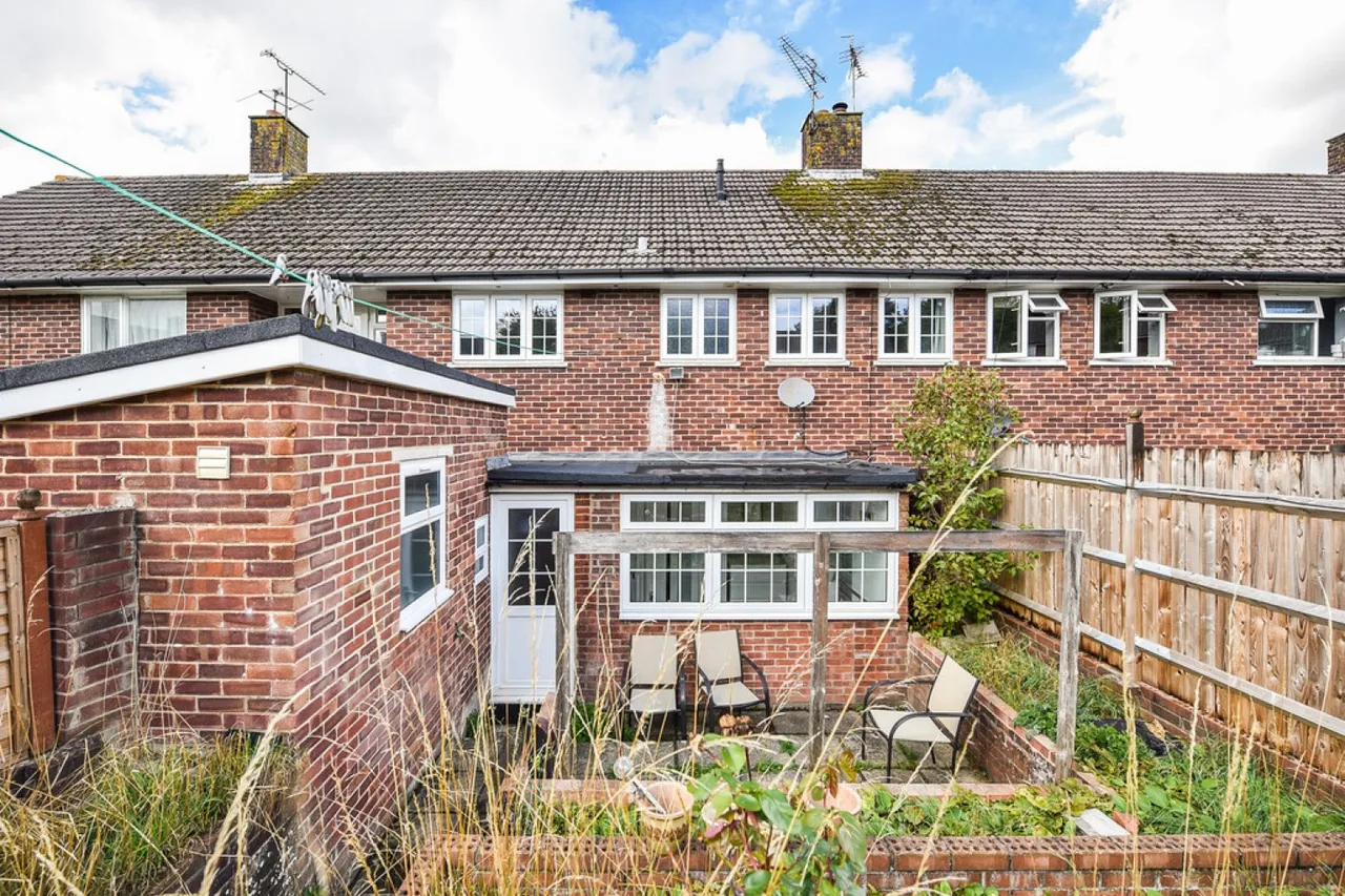 Shepherds Road, Winchester, photo 12
