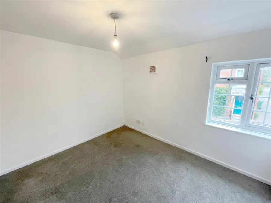 Priory Street, Newport Pagnell, MK16, photo 6