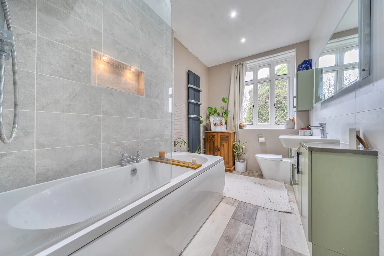 Inglestone Road, Wickwar, GL12, photo 13