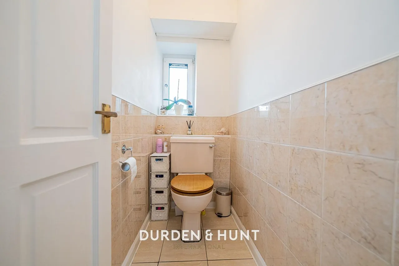 Aragon Drive, Hainault, IG6, photo 11