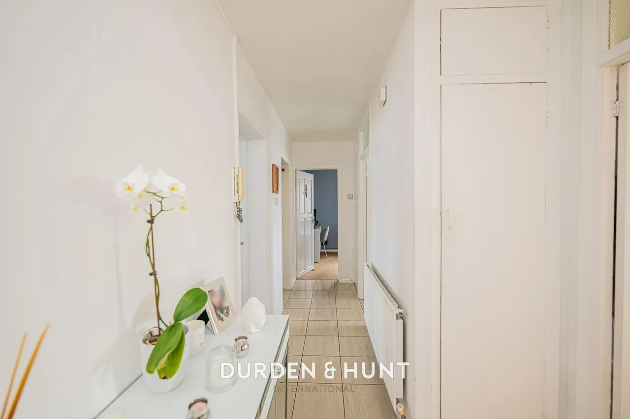 Aragon Drive, Hainault, IG6, photo 6