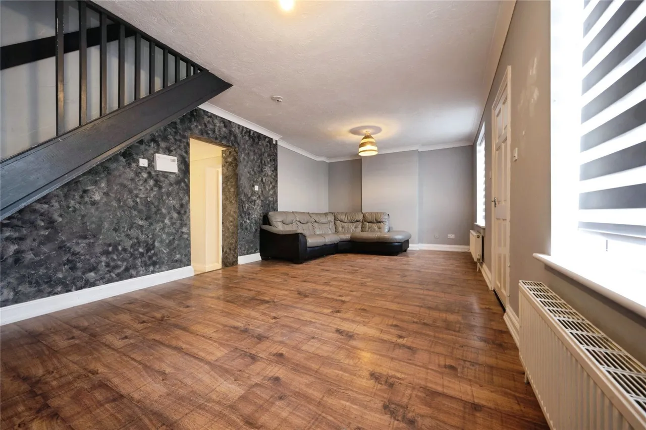 Winsdon Road, Luton, Bedfordshire, LU1, photo 2