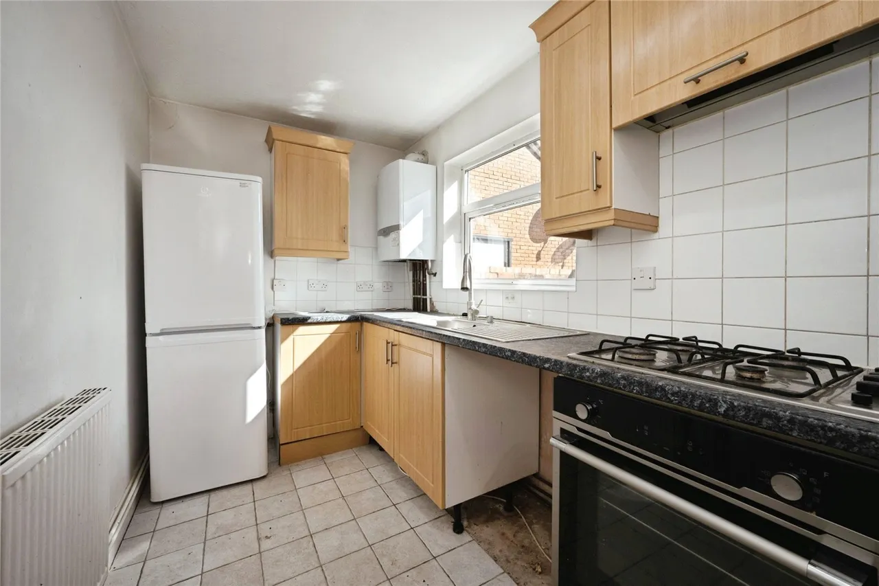 Winsdon Road, Luton, Bedfordshire, LU1, photo 7