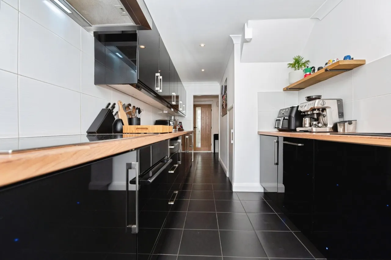 Highview, Vigo, DA13, photo 10