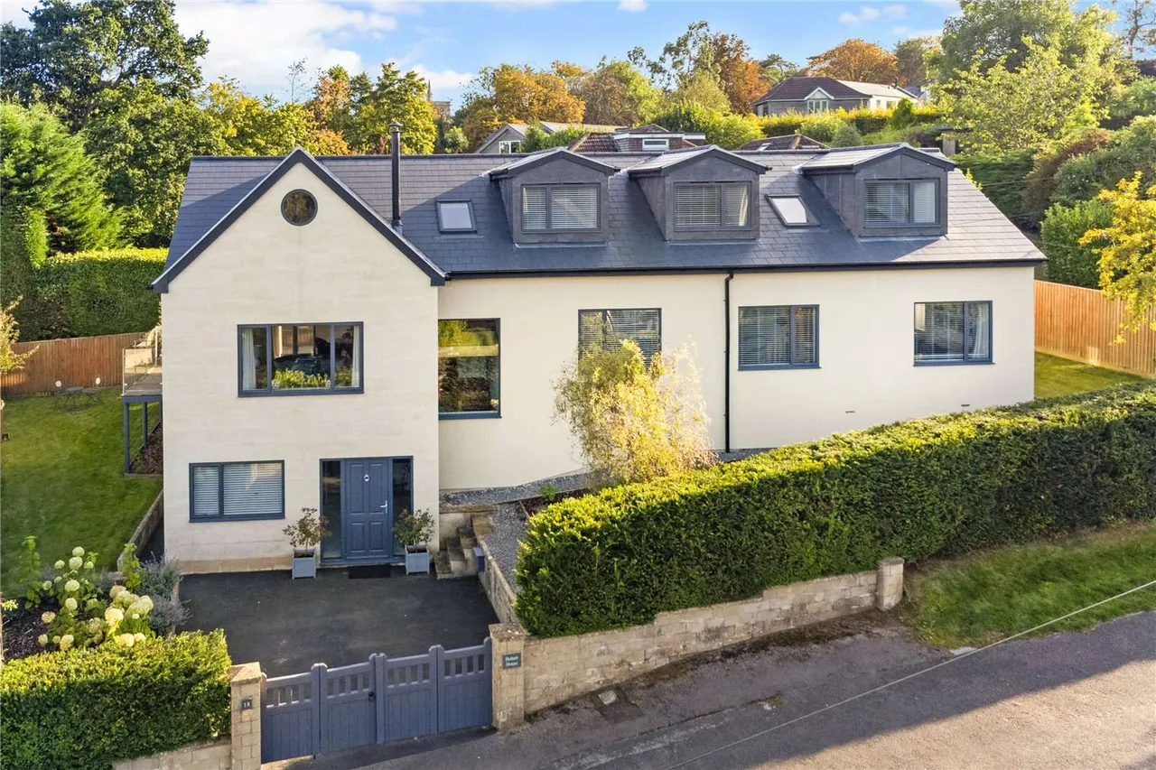4 bed house for sale — Van Diemens Lane, Bath, BA1 5TW