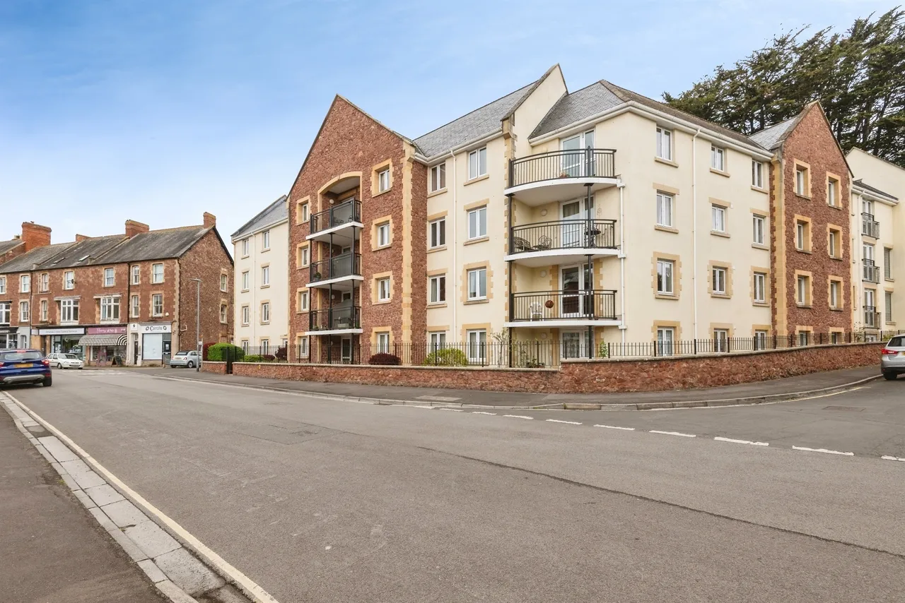 Blenheim Road, Minehead, TA24, photo 13