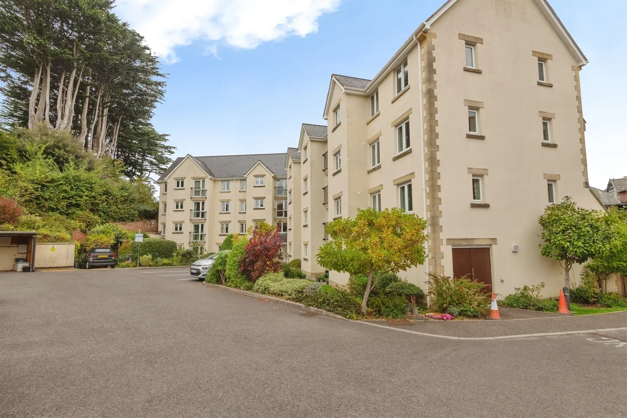 Blenheim Road, Minehead, TA24, photo 14