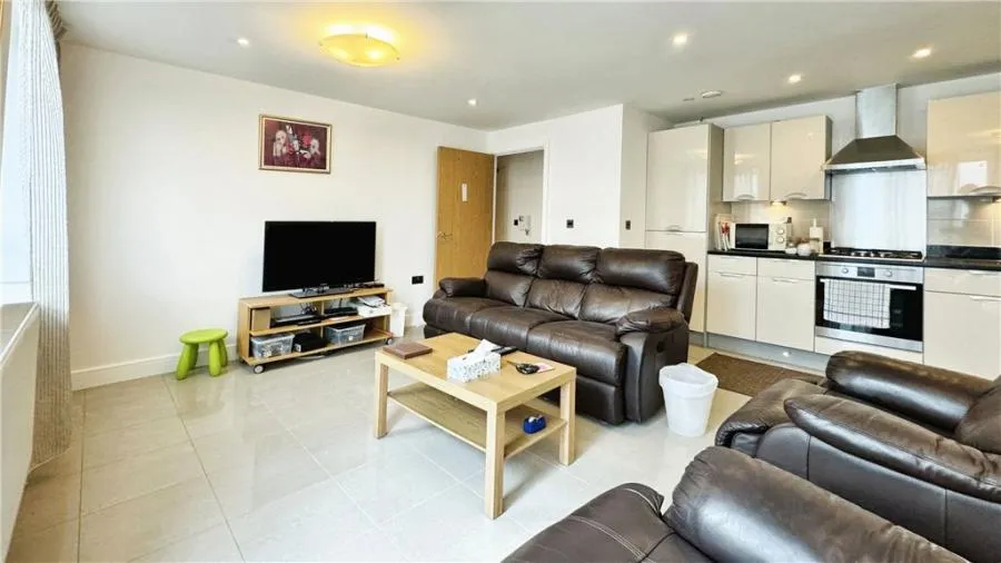 Fairfield Road, Yiewsley, UB7, photo 8