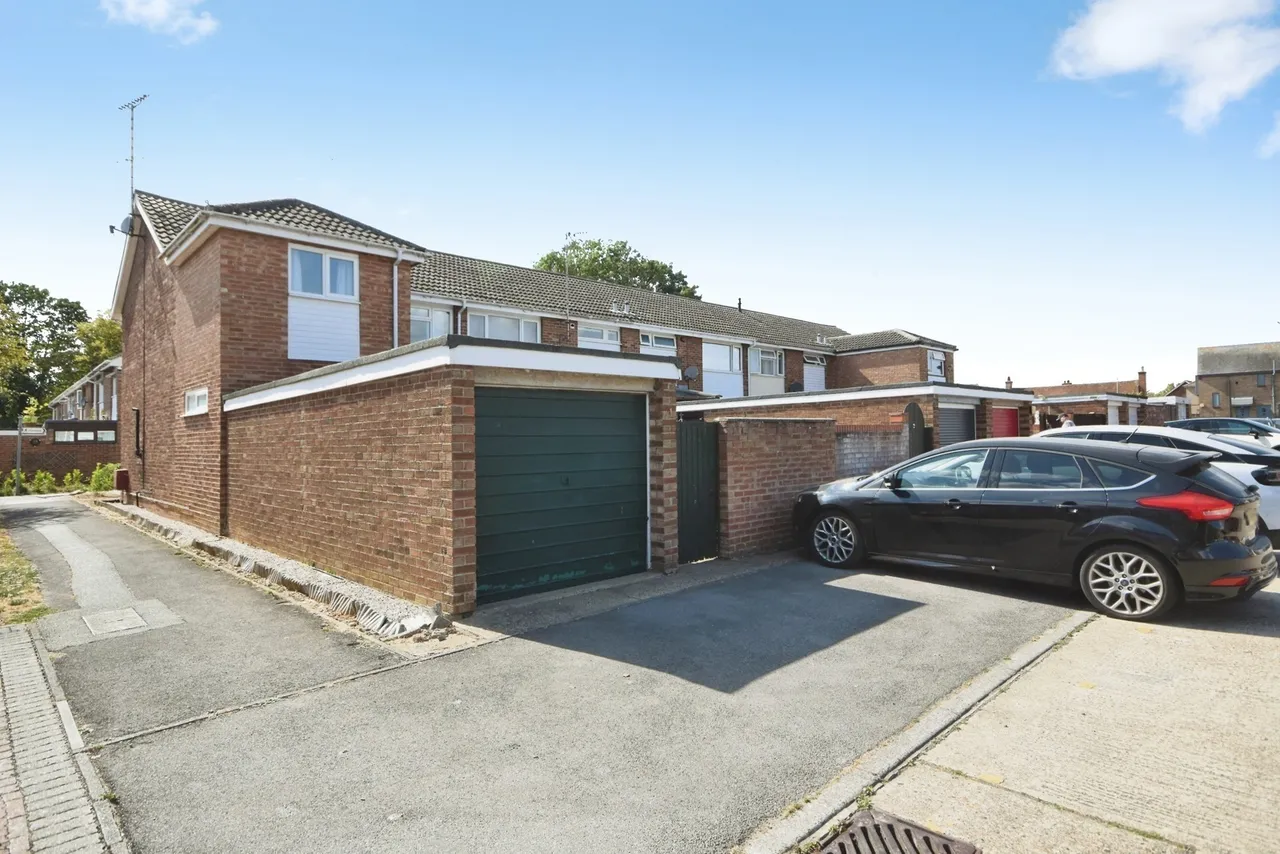 3 bed house for sale — Strutt Close, Hatfield Peverel, Chelmsford, Essex, CM3