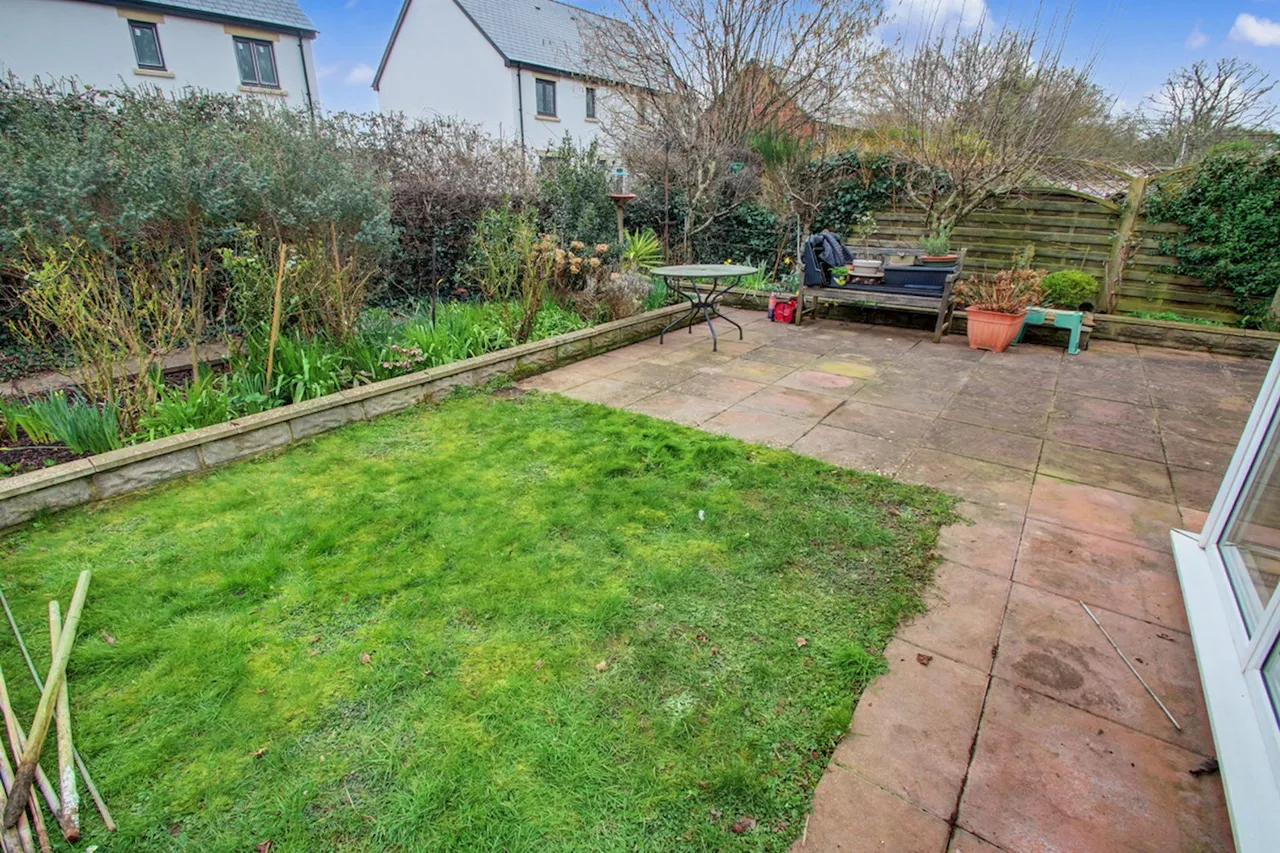 Fayre Oaks, Usk, NP15, photo 16
