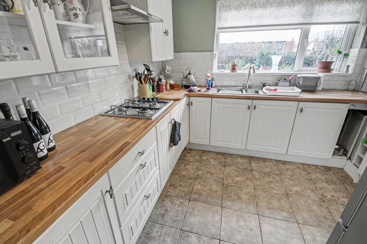 Fayre Oaks, Usk, NP15, photo 5