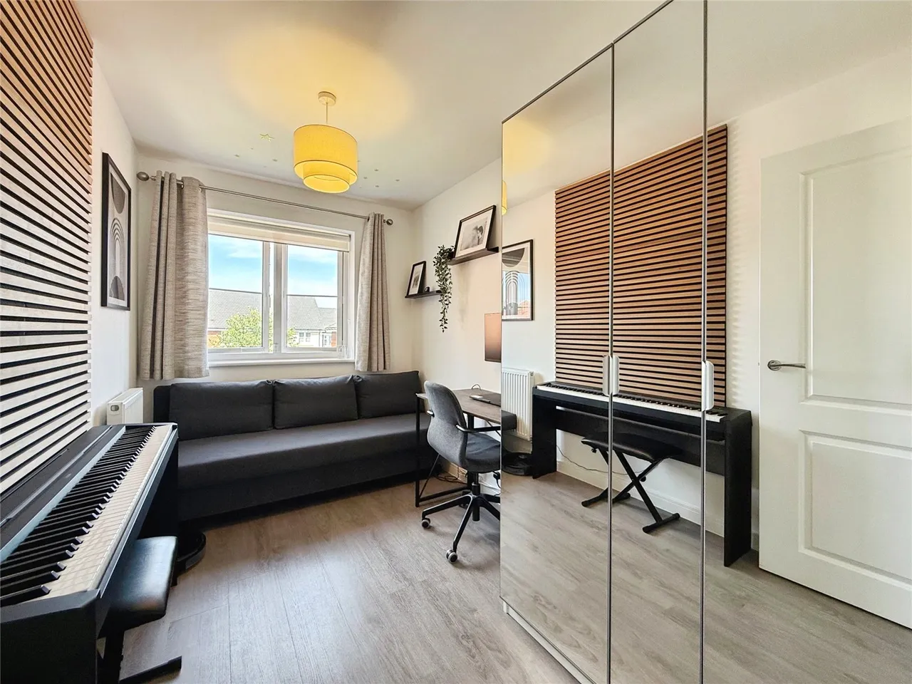 Hurst Avenue, Blackwater, GU17, photo 17