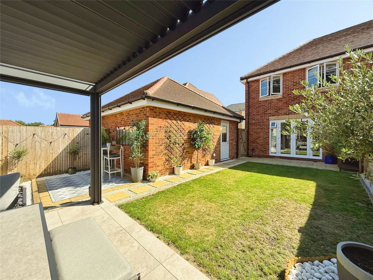 Hurst Avenue, Blackwater, GU17, photo 19