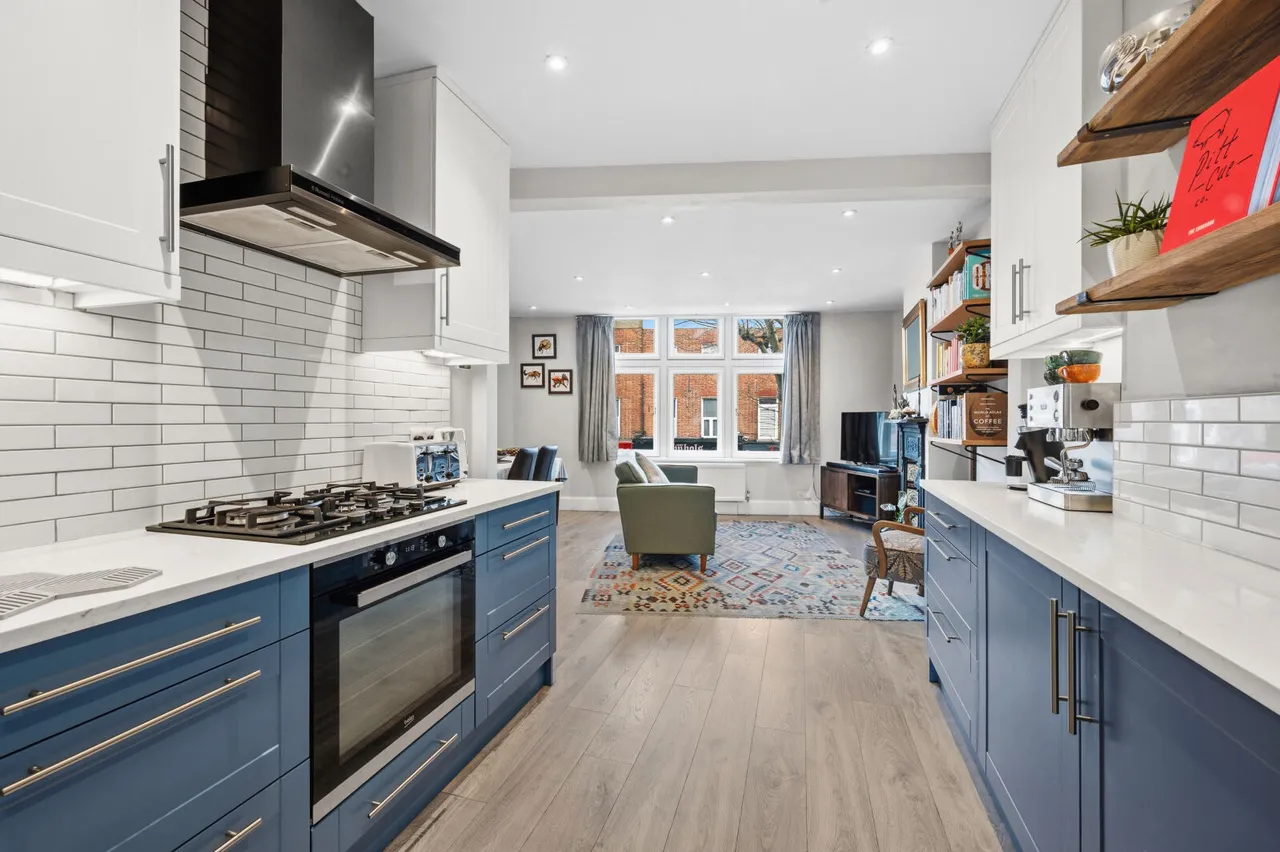 Brighton Road, Surbiton, KT6, photo 4