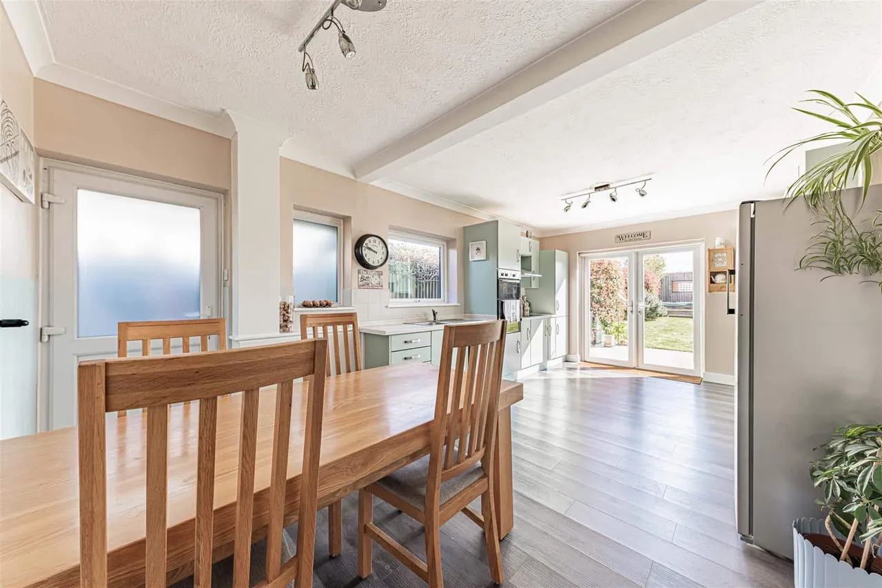 Sea View Road, Cliffsend, Ramsgate, Kent, CT12 5EH, photo 12
