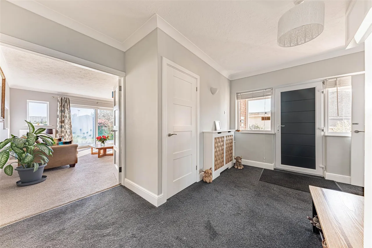 Sea View Road, Cliffsend, Ramsgate, Kent, CT12 5EH, photo 17