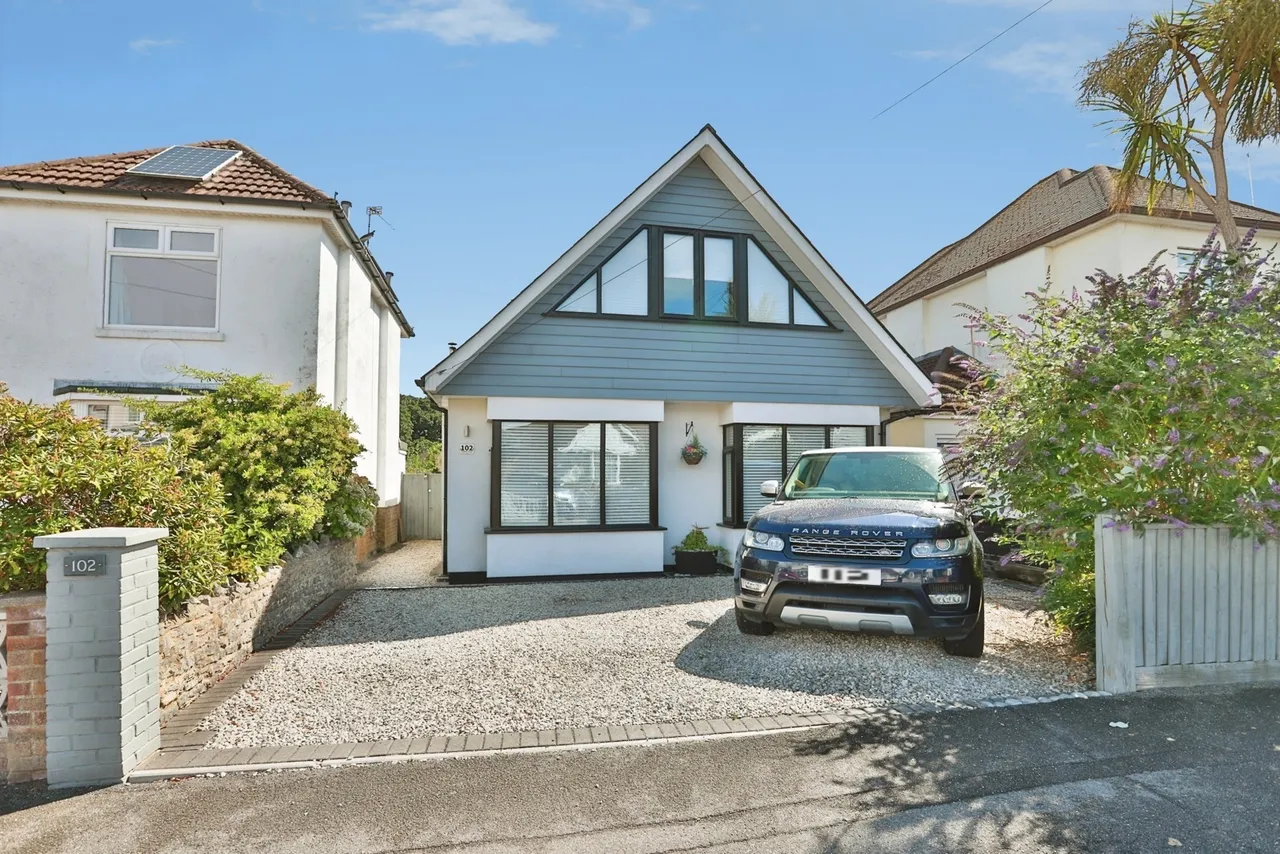 4 bed house for sale, Howeth Road, Bournemouth, BH10