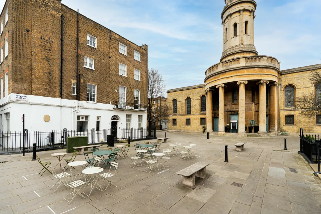 Wyndham Place, Marylebone, London, photo 2