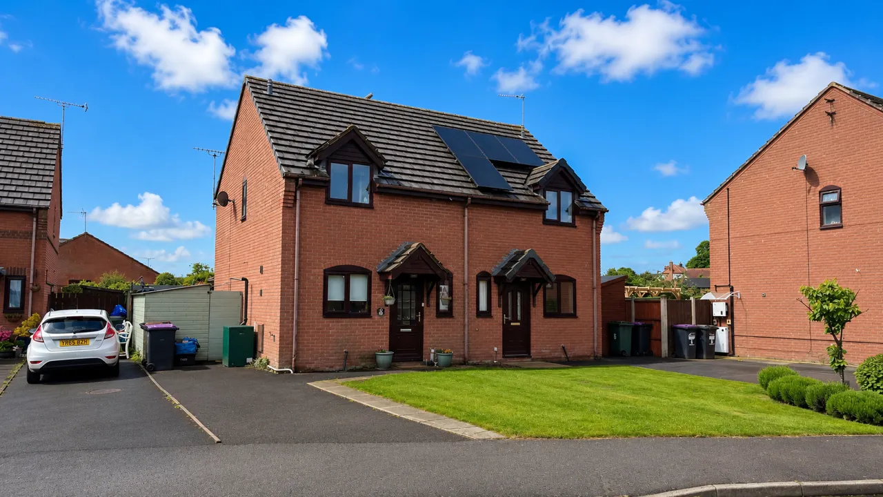Martins Field, Trefonen, Oswestry, SY10 9EP, photo 2