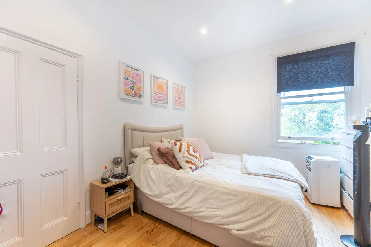 London, NW10, photo 7
