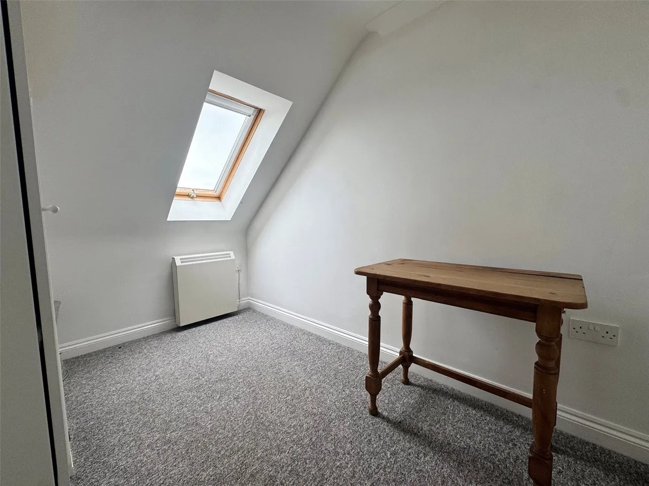 Station Road, Hayling Island, PO11, photo 9