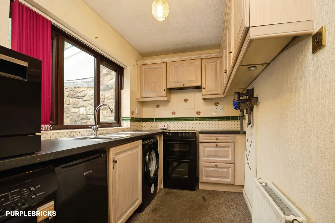 Snatchwood Road, Pontypool, NP4, photo 8