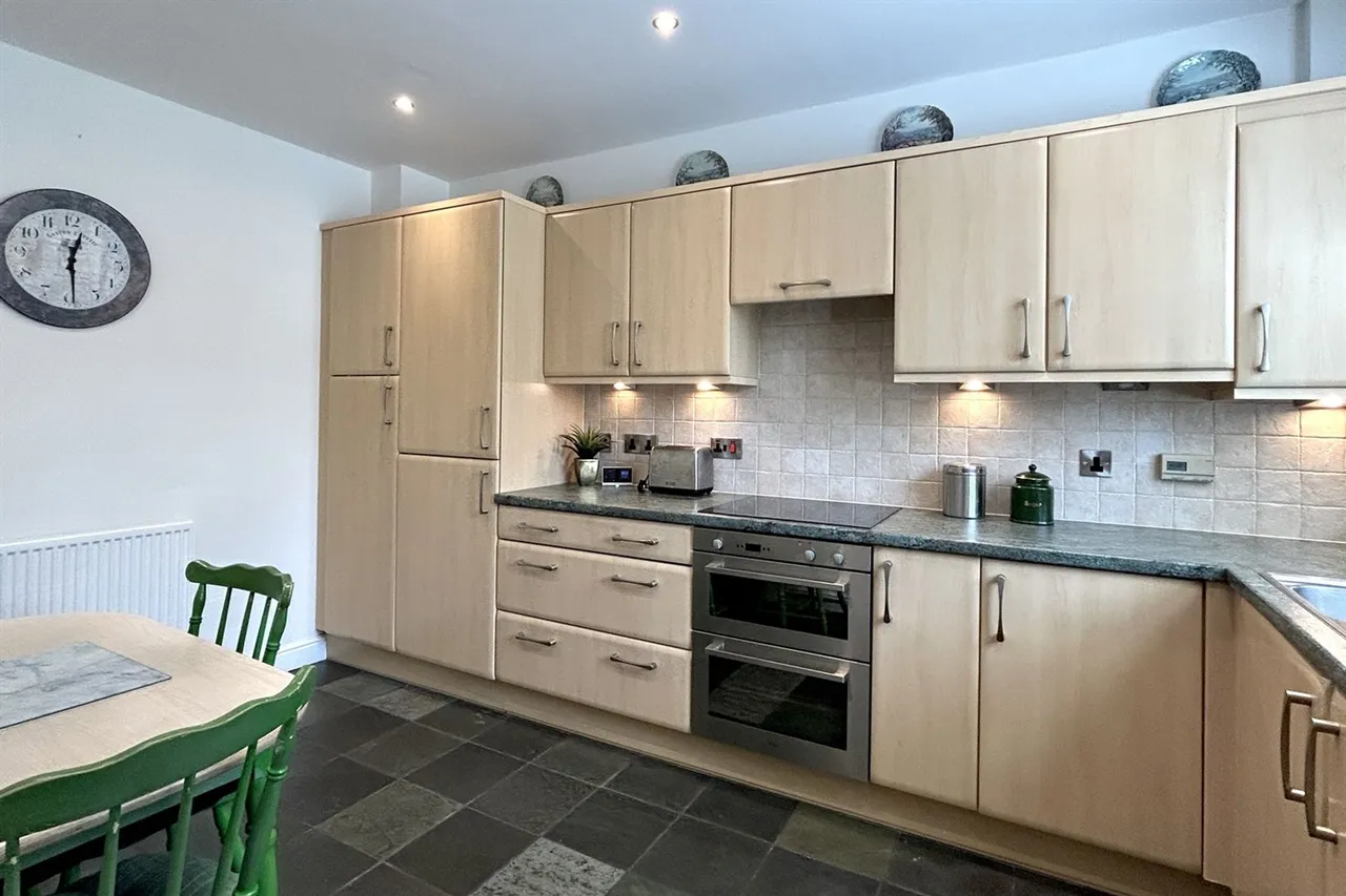 Waterford Place, Cheadle, photo 8