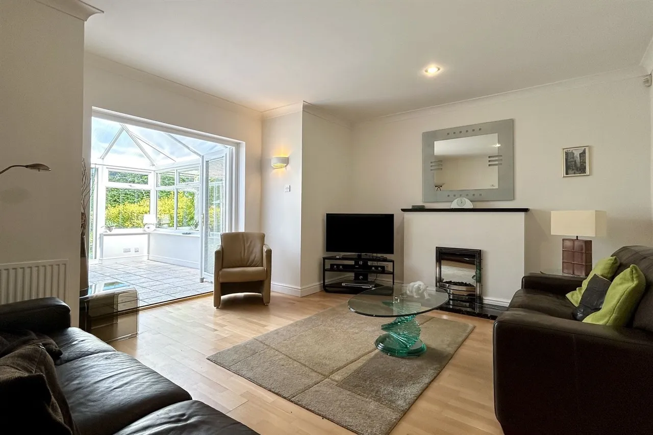 Waterford Place, Cheadle, photo 4