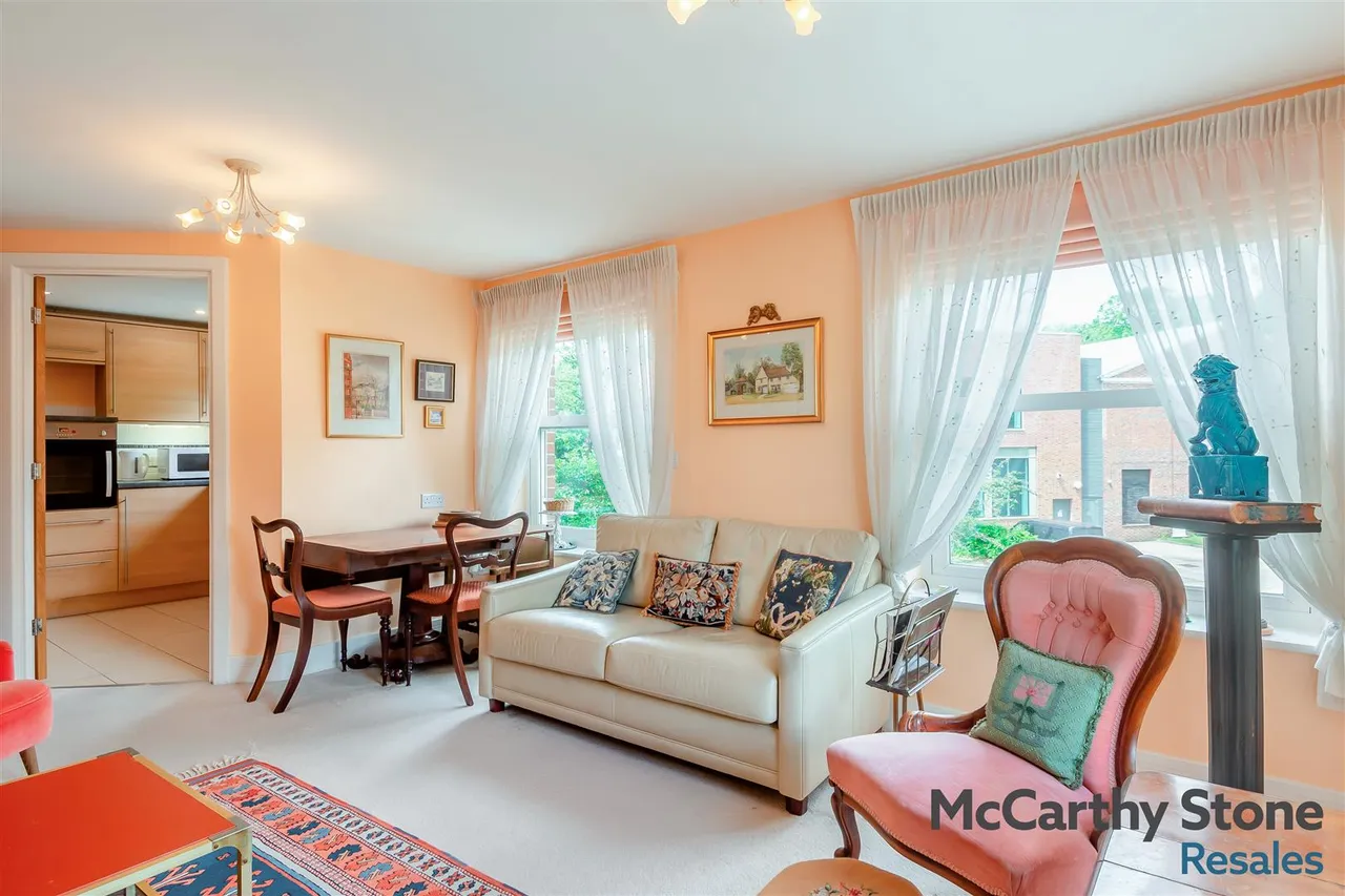 College Way, Welwyn Garden City, AL8, photo 5