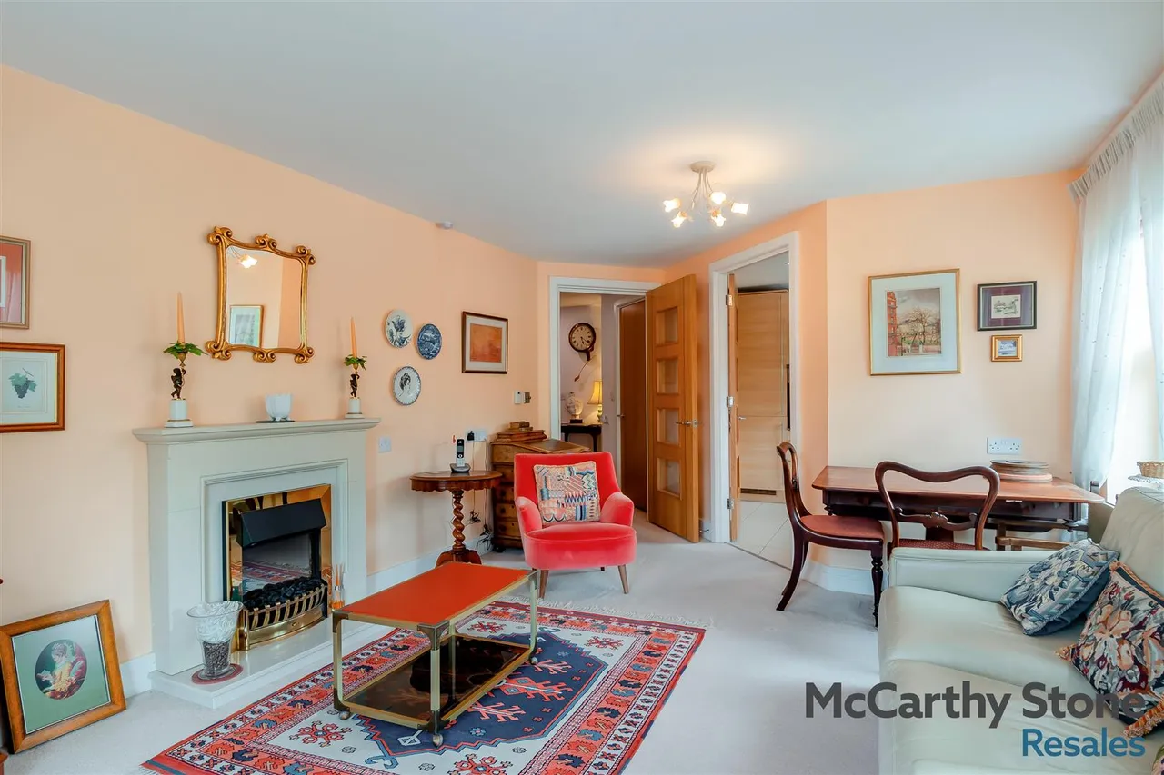 College Way, Welwyn Garden City, AL8, photo 3