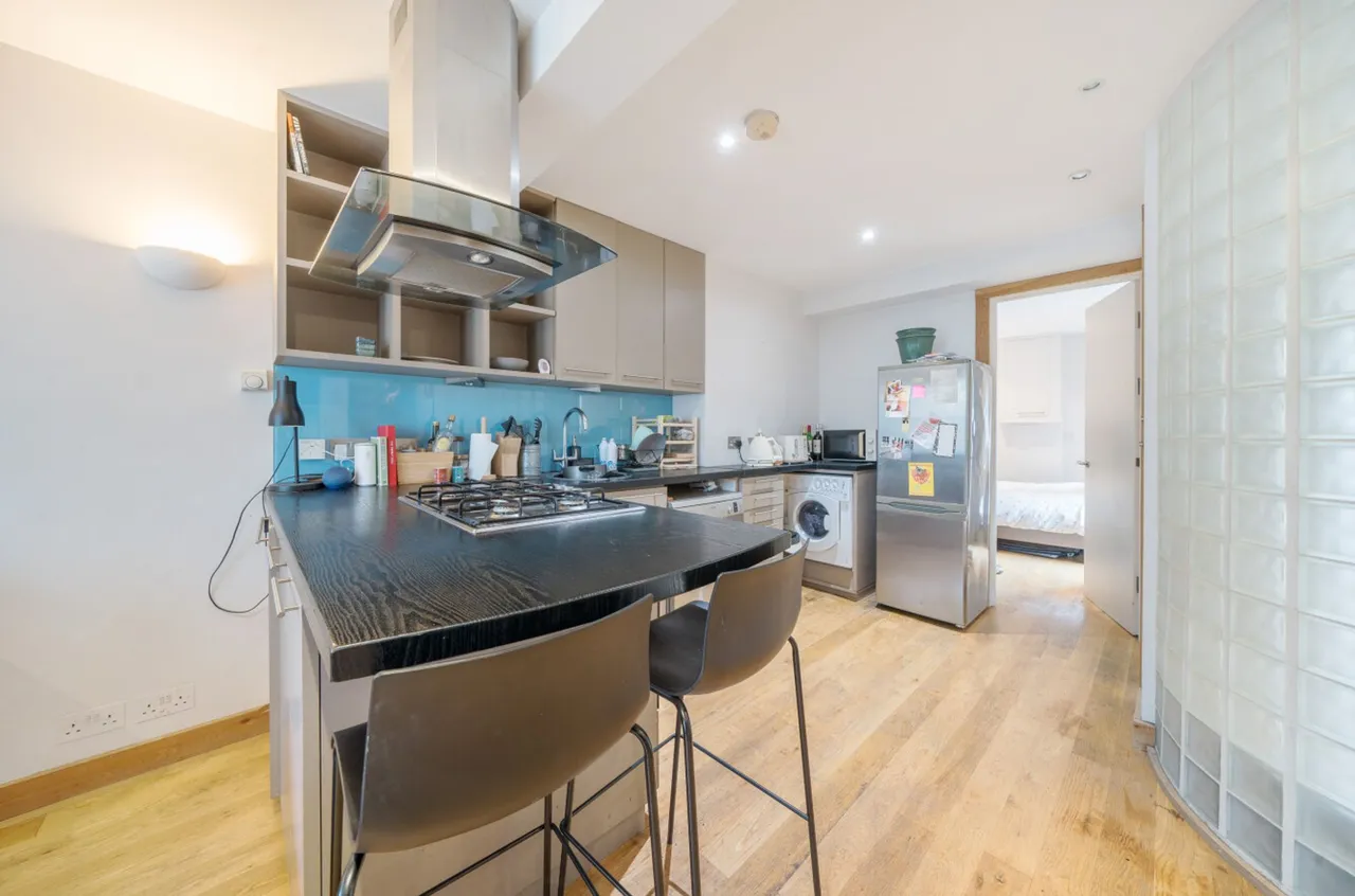 Flat 4, The Priory 47-55 Webber Street, London, London, SE1 0RQ, photo 9