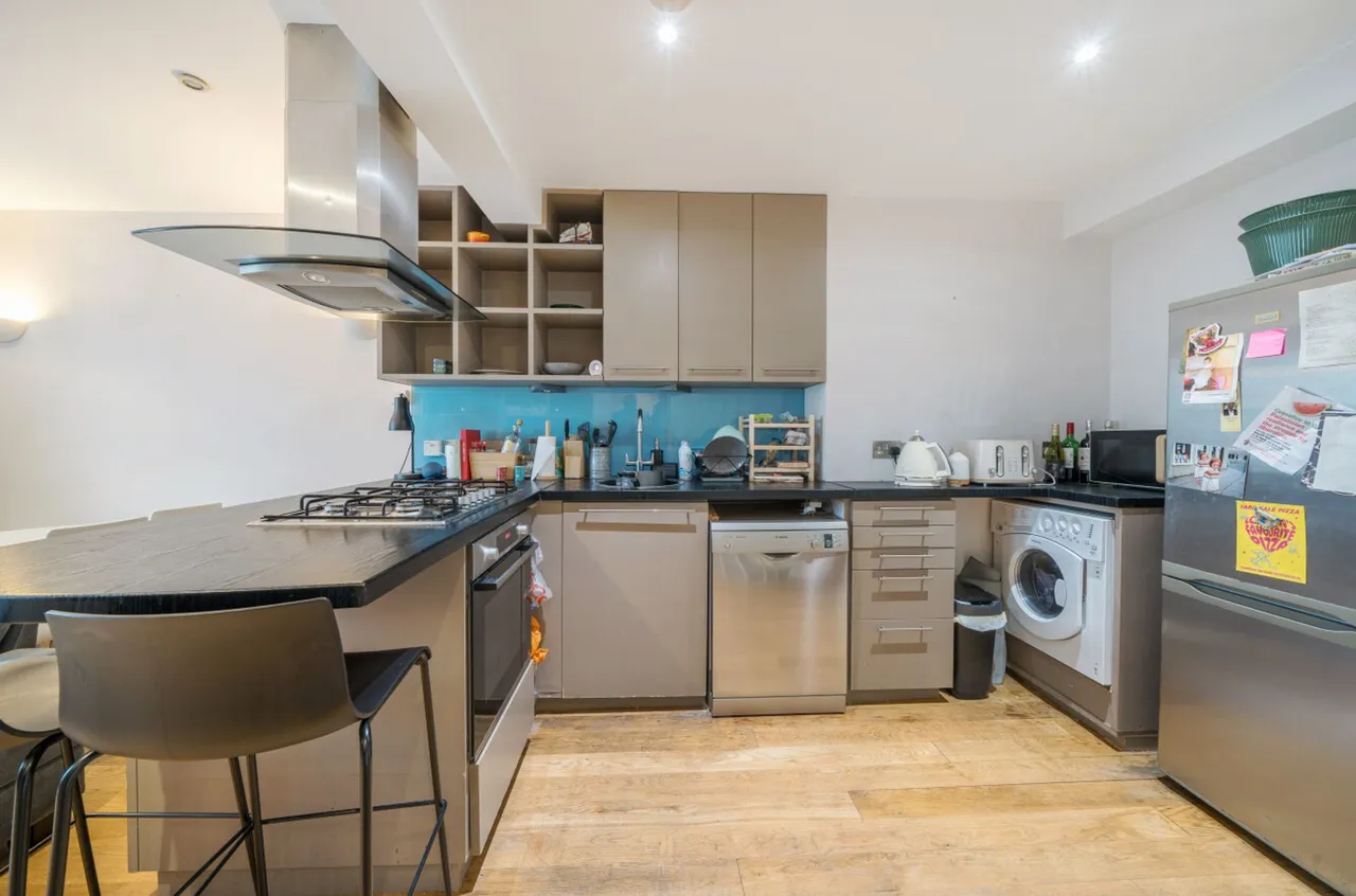 Flat 4, The Priory 47-55 Webber Street, London, London, SE1 0RQ, photo 4