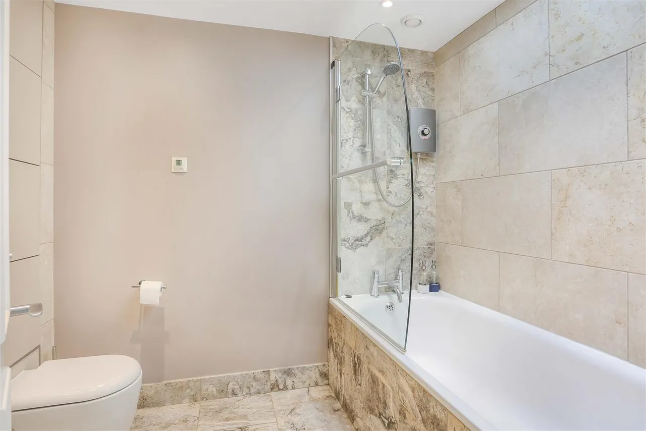 Albury Avenue, Cheam, SM2 7JT, photo 26