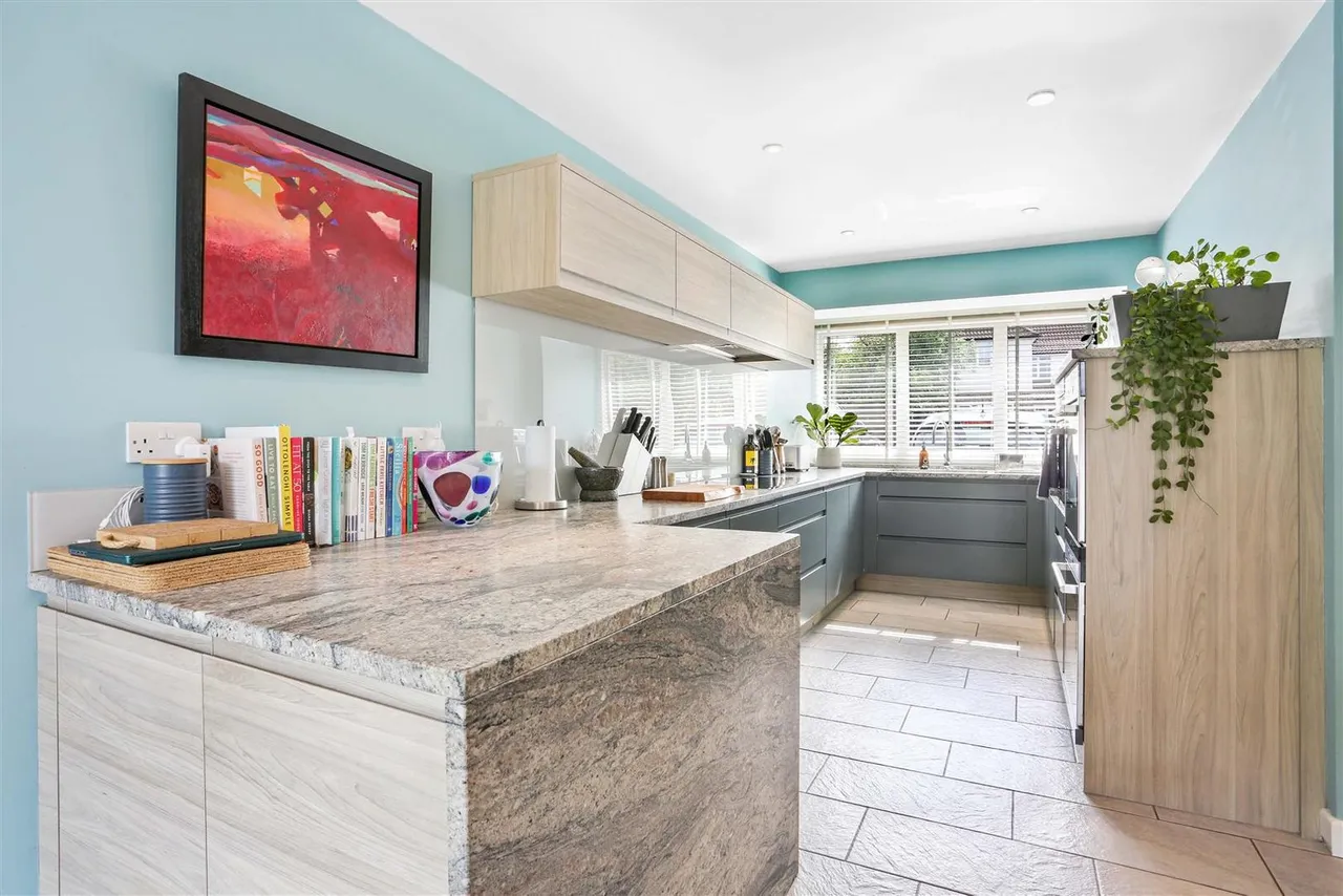 Albury Avenue, Cheam, SM2 7JT, photo 10