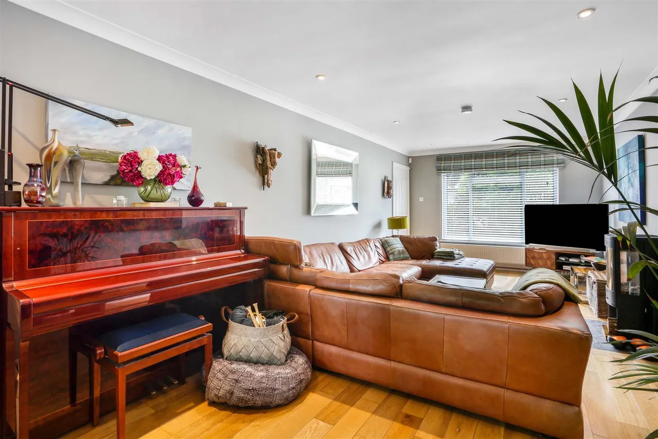 Albury Avenue, Cheam, SM2 7JT, photo 7