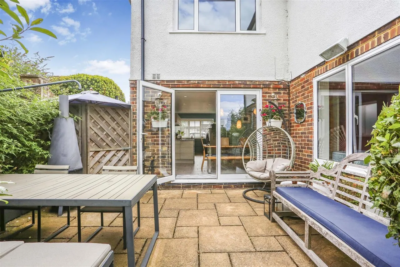 Albury Avenue, Cheam, SM2 7JT, photo 14