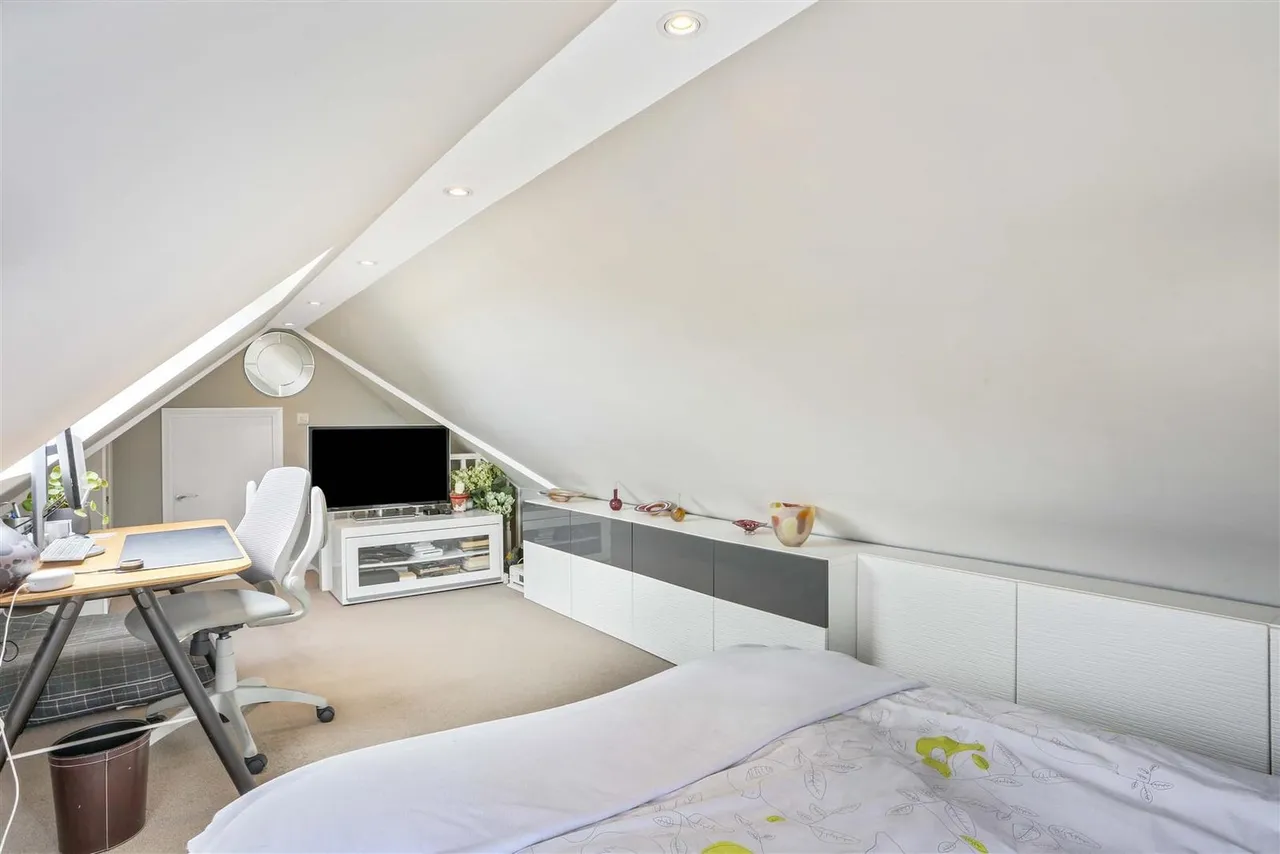 Albury Avenue, Cheam, SM2 7JT, photo 30