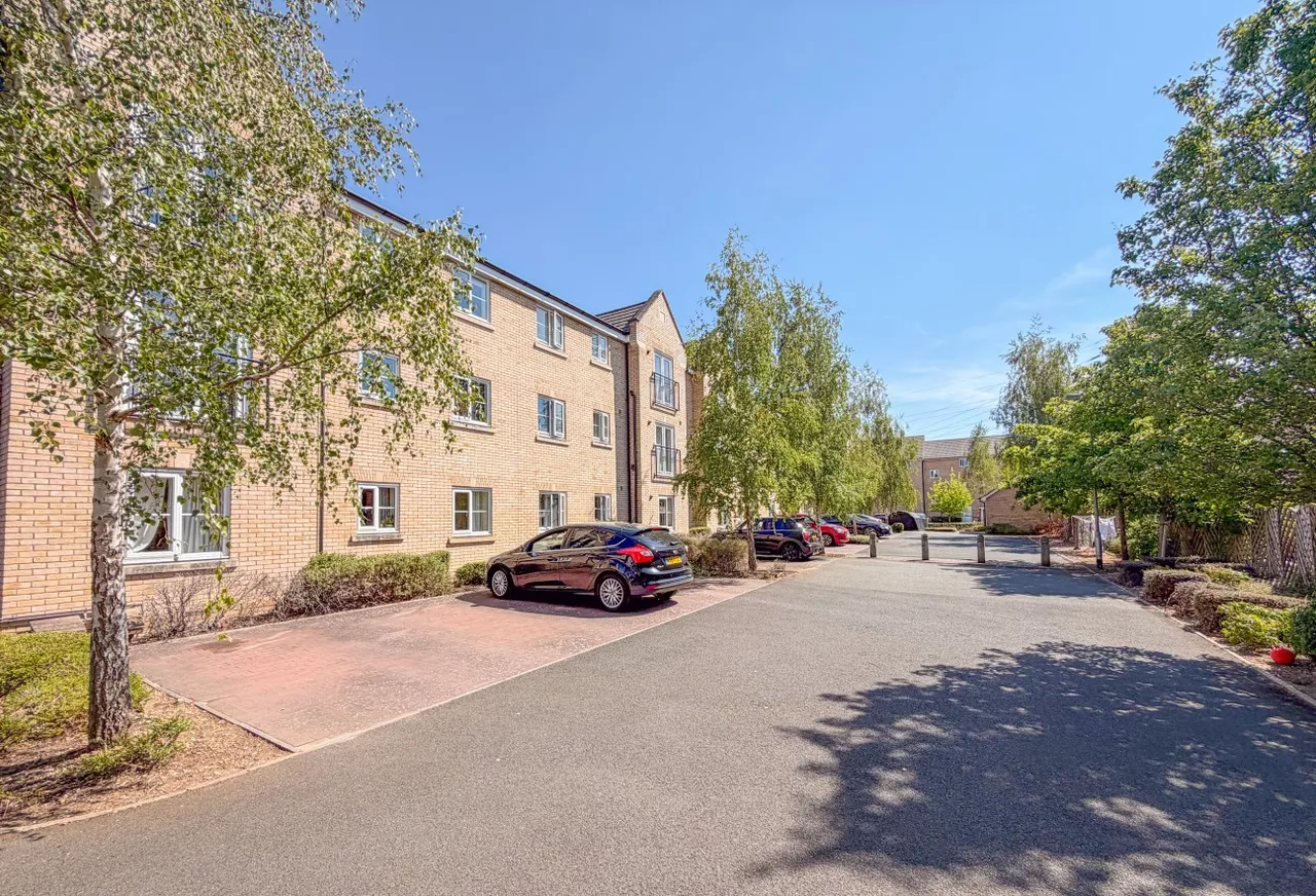 Eynesbury, St Neots, PE19, photo 2