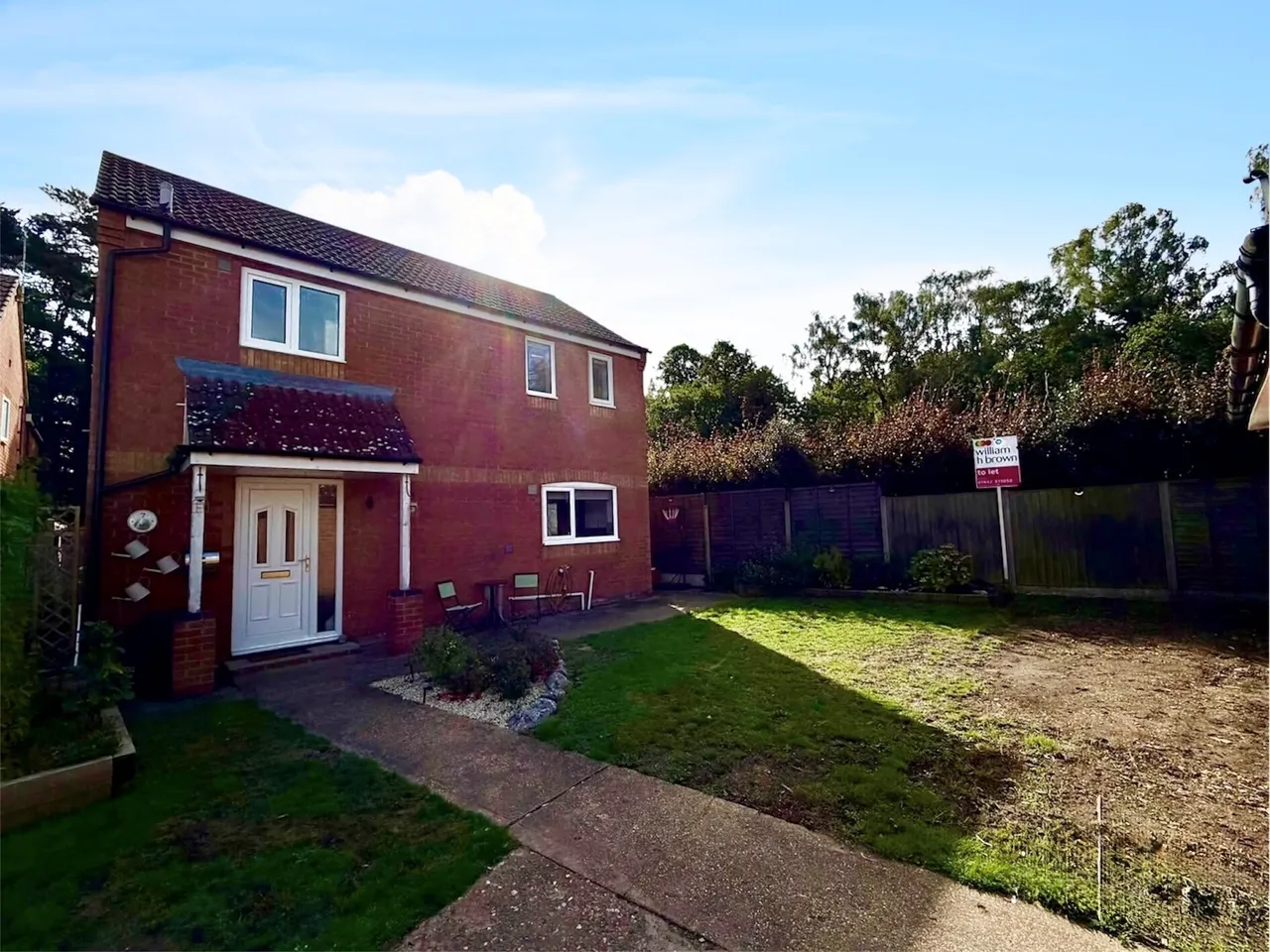3 bed house to rent — Cherry Tree Close, Mundford