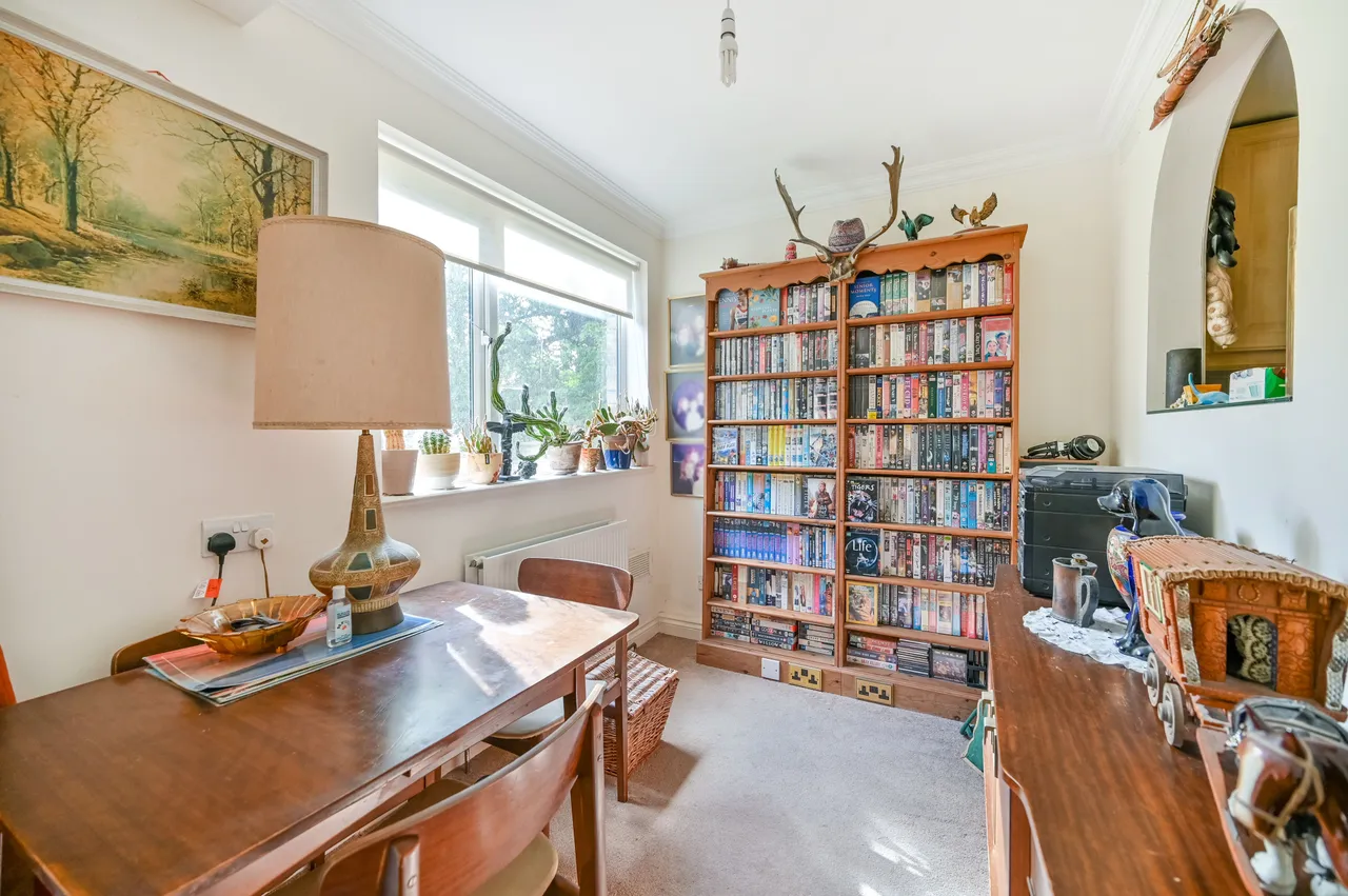 1 Ridge House, Morecoombe Close, Kingston upon Thames, photo 5