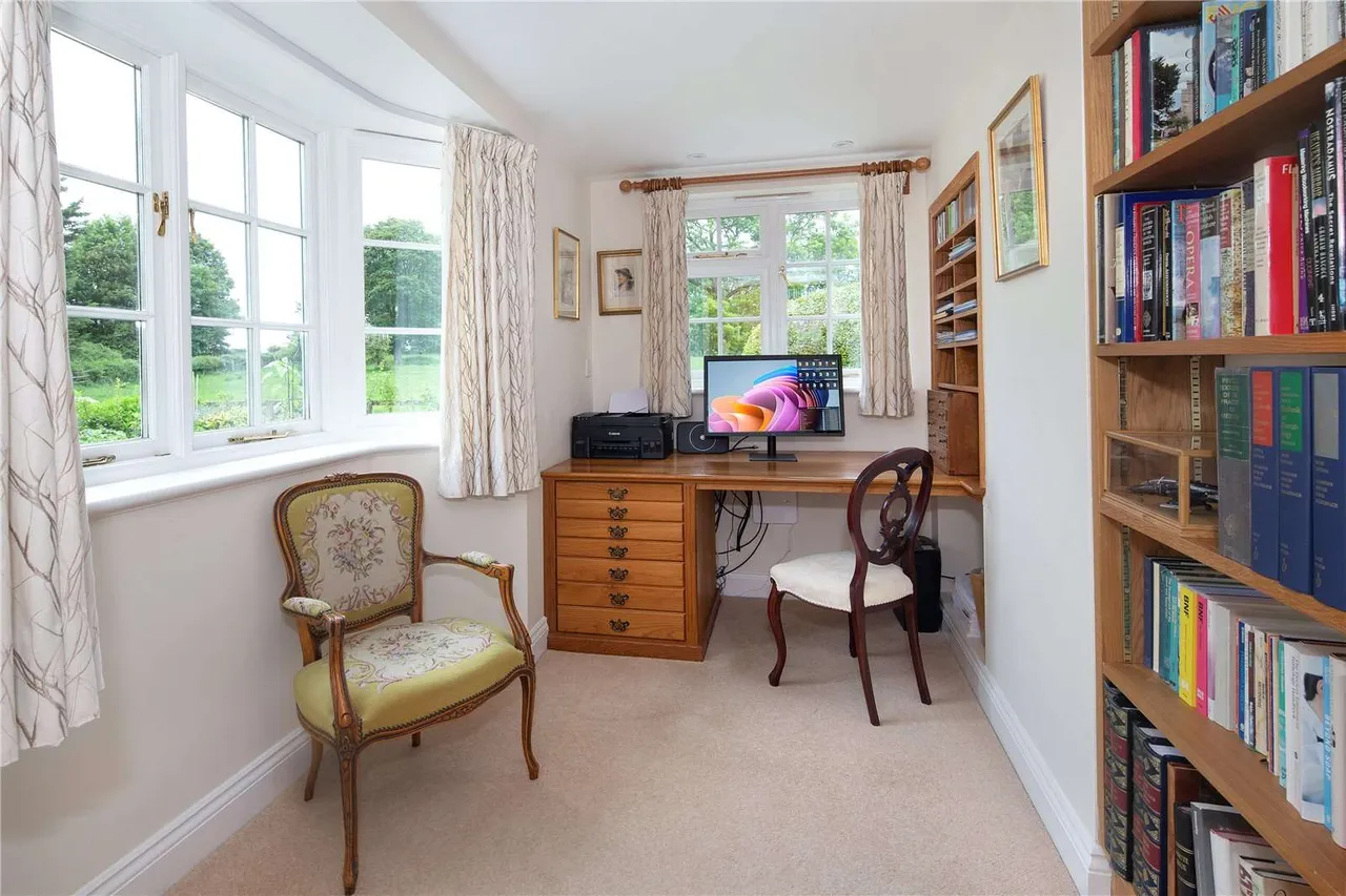 Middleton Stoney, Bicester, Oxfordshire, OX25 4AP, photo 10